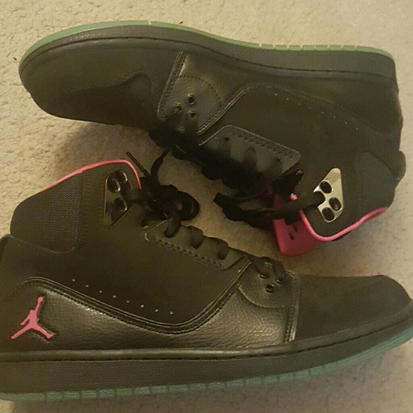 Jordans - Picture 2 of 5